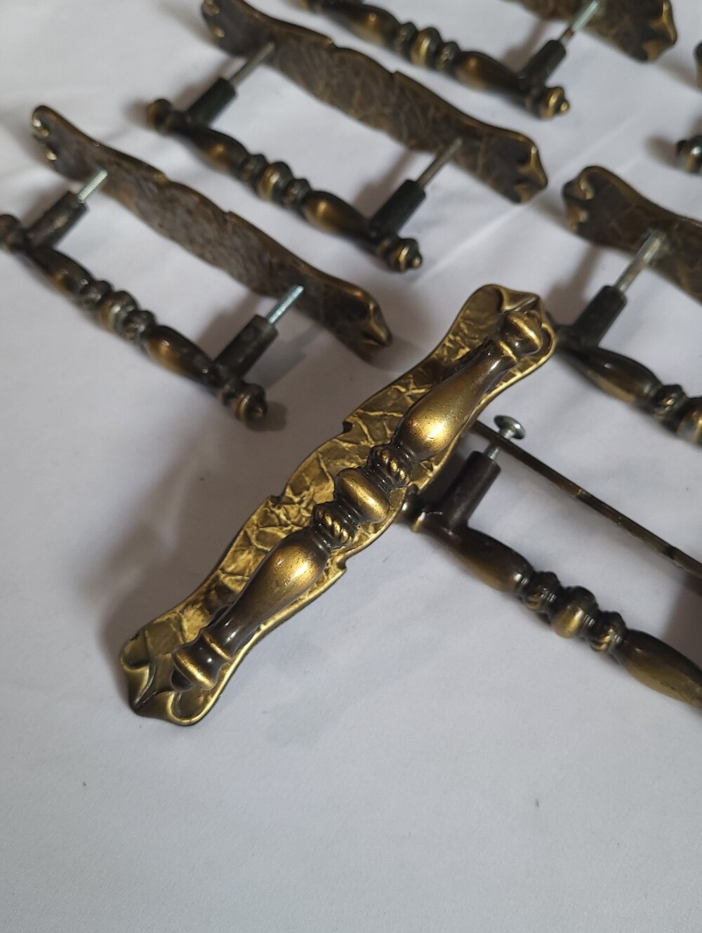Vintage Amerock Cabinet Drawer Pulls w Back Plates & Screws Set of 7